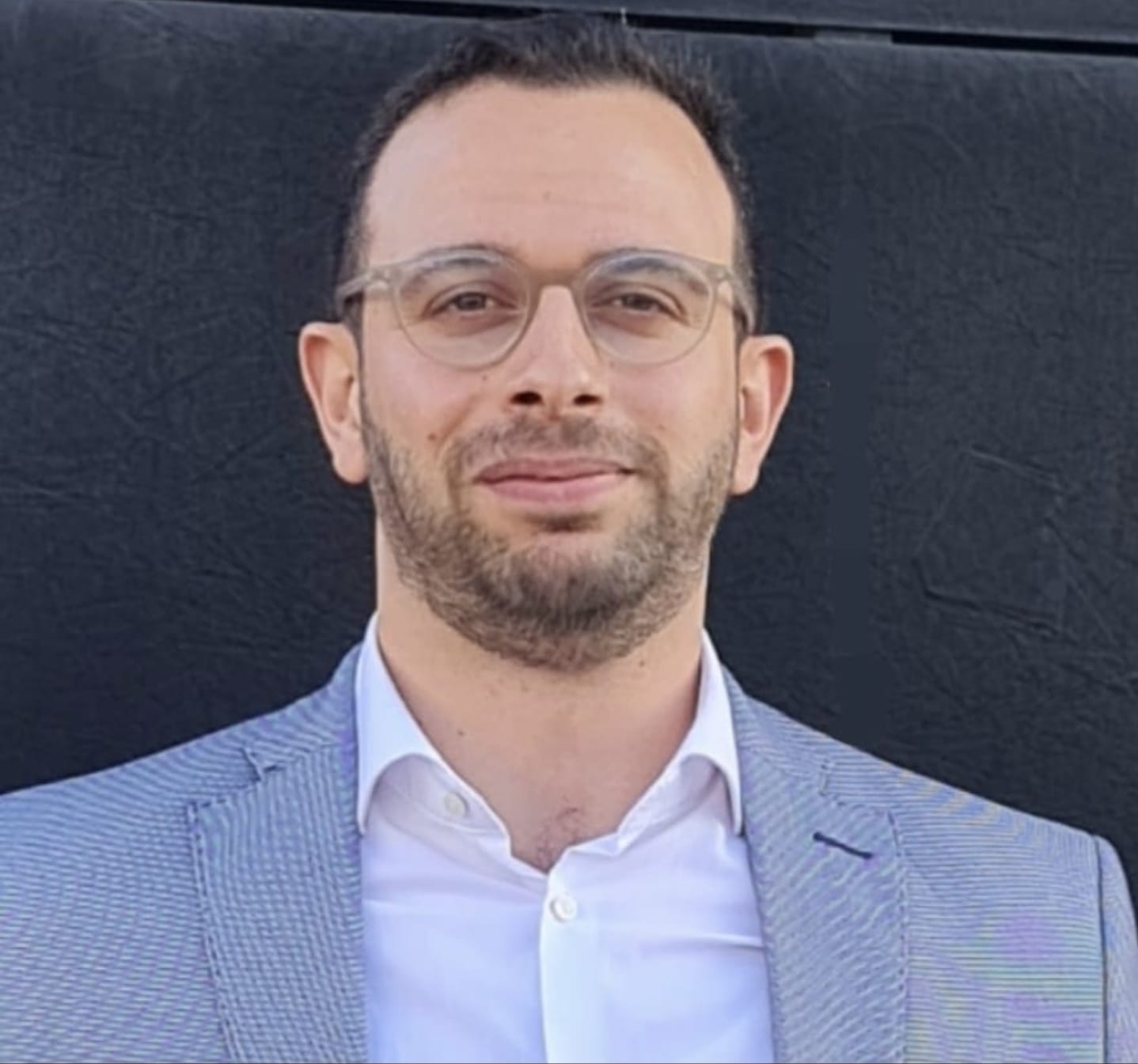 “My experience with Doktorhaus was excellent in every respect. They stand out for their high level of professionalism and quick responsiveness. The entire team is incredibly supportive and committed – a partnership that builds trust and truly impresses.”